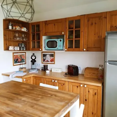 Holiday home Les Lilas La Genevraye