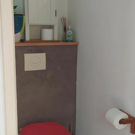 Holiday home Les Lilas La Genevraye